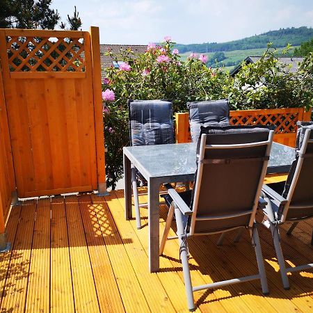 Ferienwohnung "Am Kreuzfelsen" ベストヴィヒ エクステリア 写真
