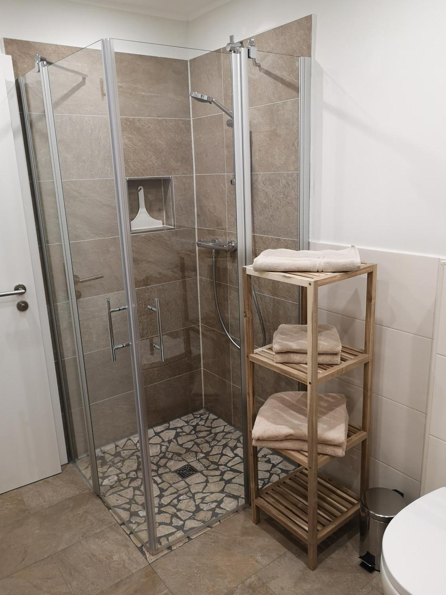 Ferienwohnung "Am Kreuzfelsen" ベストヴィヒ エクステリア 写真