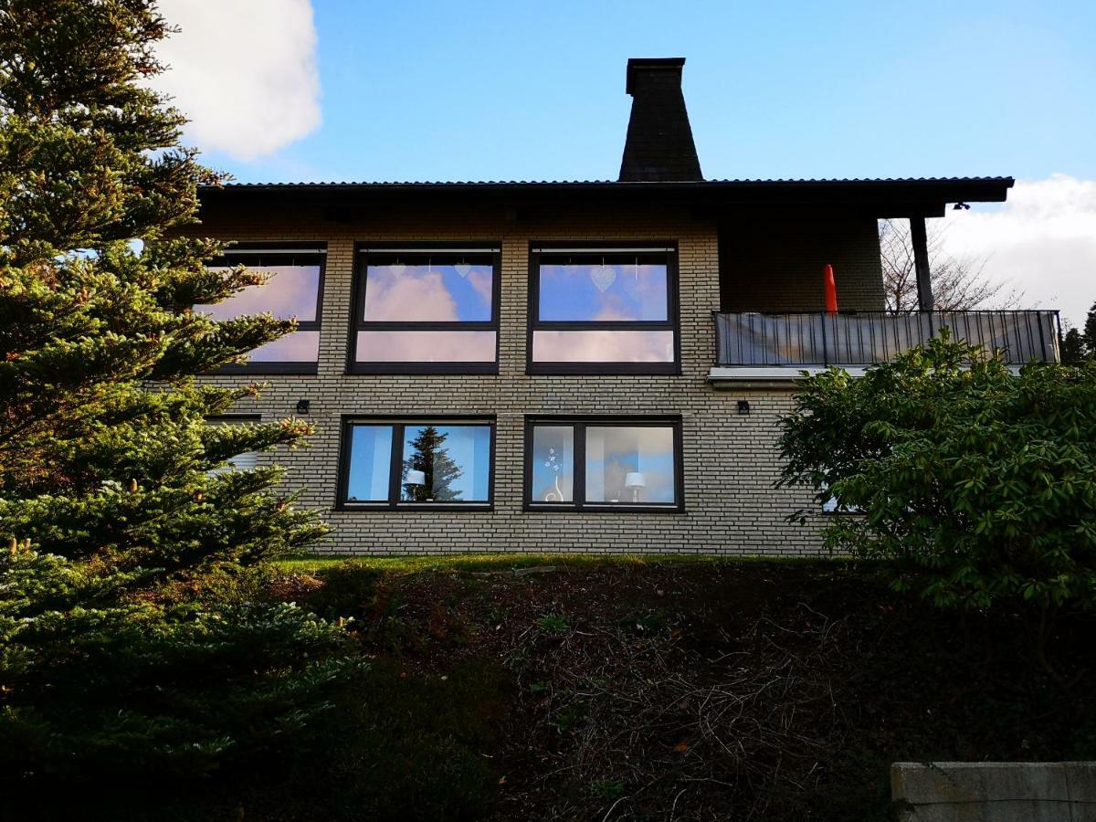 Ferienwohnung "Am Kreuzfelsen" ベストヴィヒ エクステリア 写真
